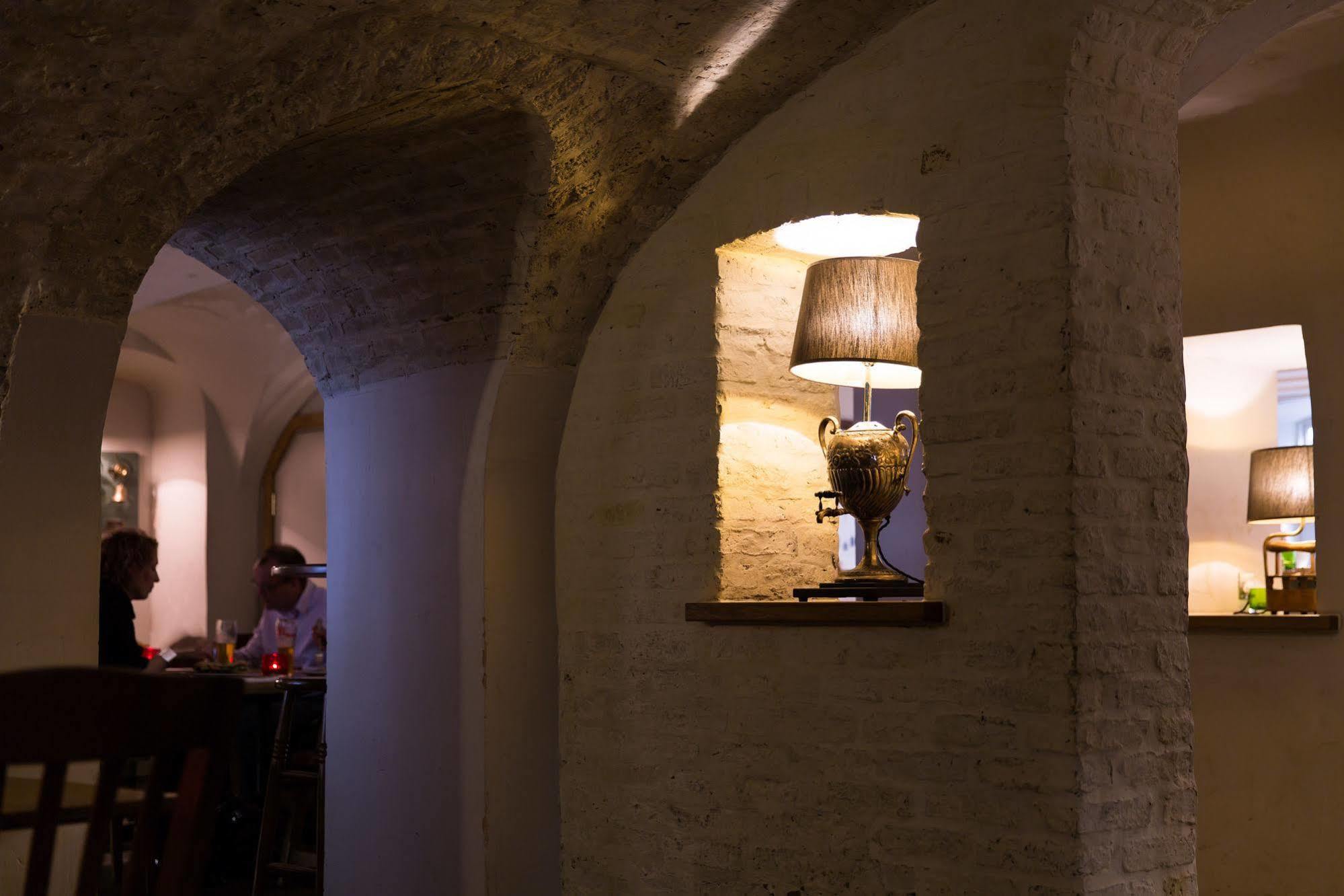 Judge'S Lodging Йорк Экстерьер фото The interior of the restaurant