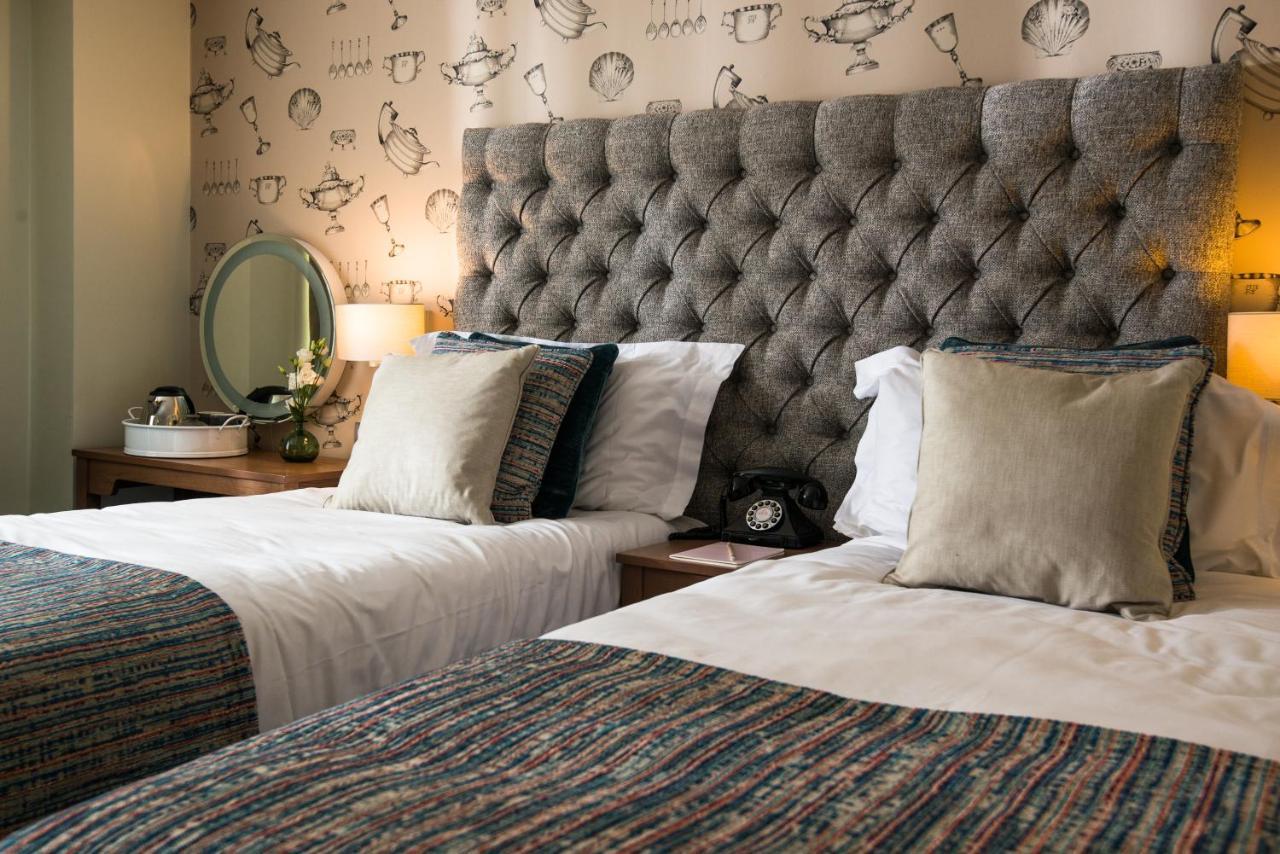 Judge'S Lodging Йорк Экстерьер фото A bedroom at The Swan Hotel